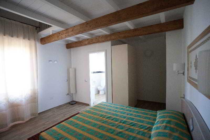 Locanda Degli Artisti Tortoli Ngoại thất bức ảnh