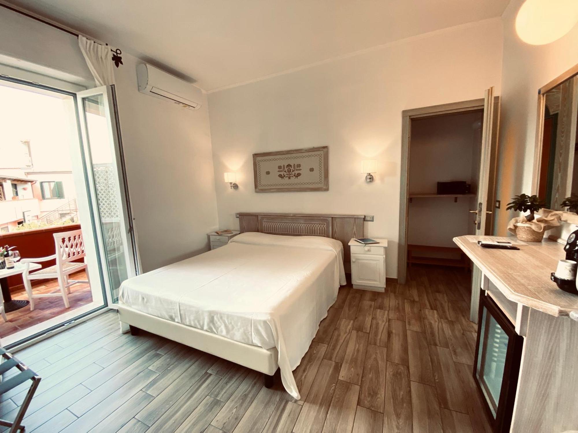 Locanda Degli Artisti Tortoli Ngoại thất bức ảnh