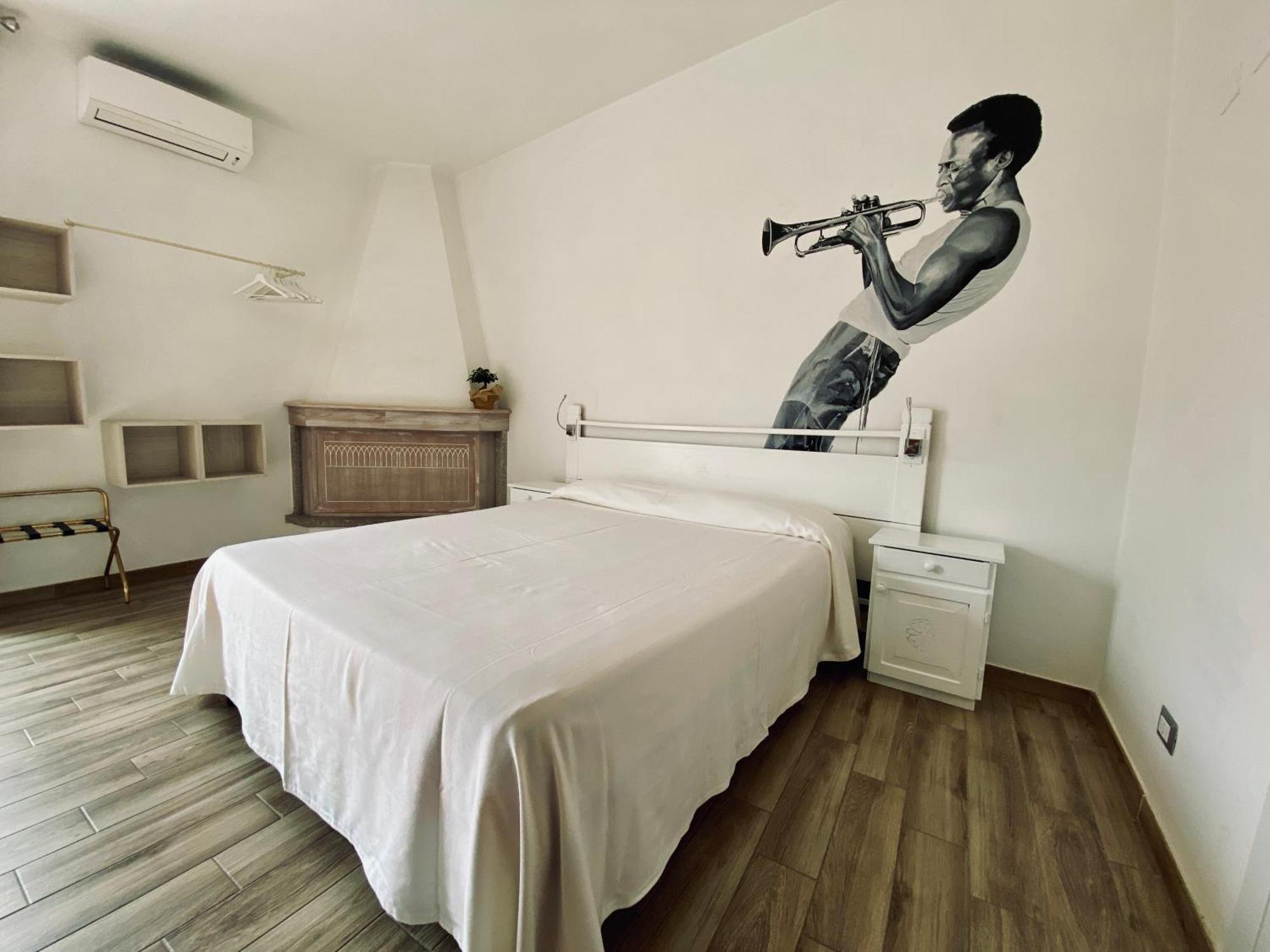 Locanda Degli Artisti Tortoli Ngoại thất bức ảnh