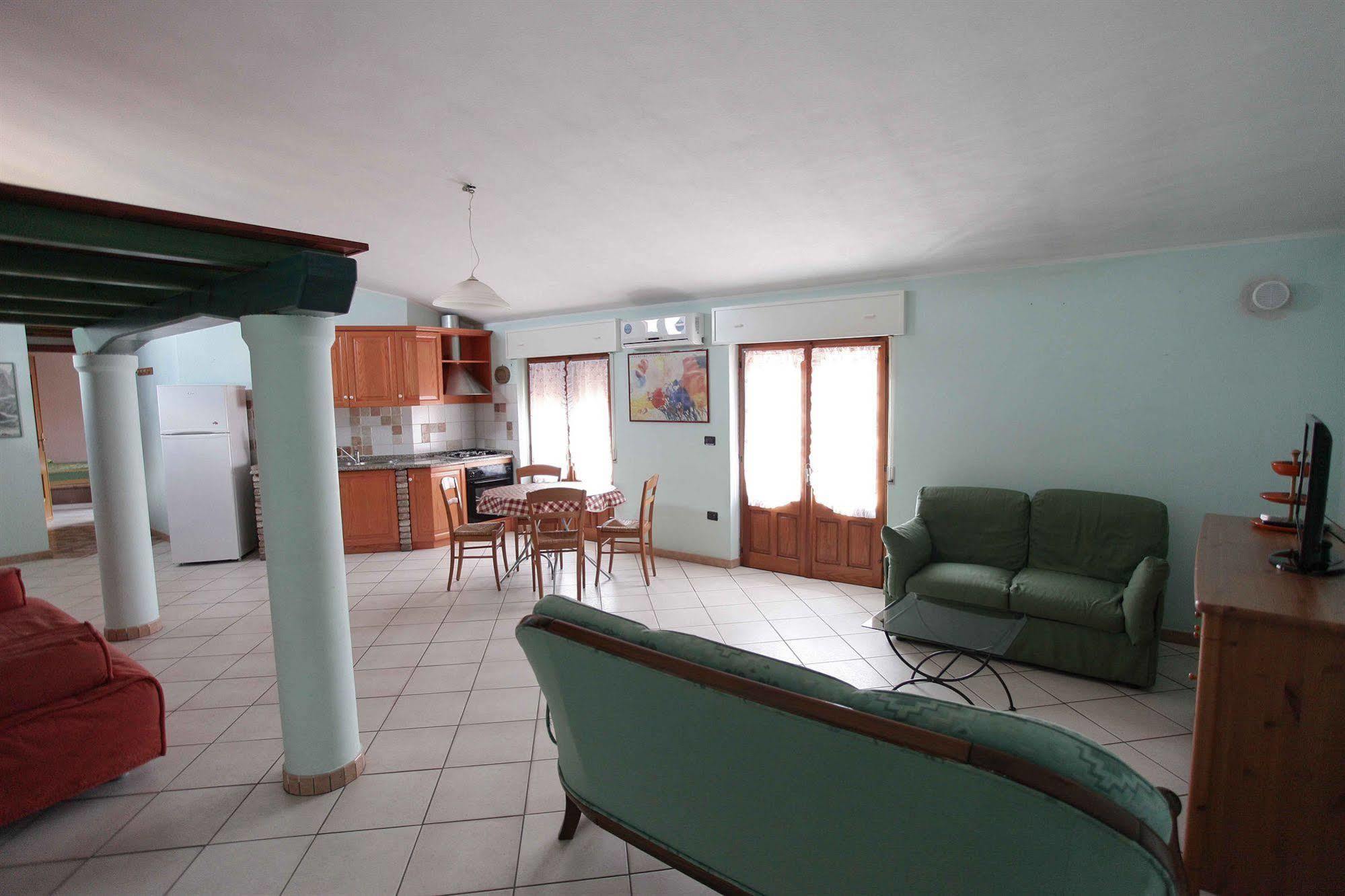 Locanda Degli Artisti Tortoli Ngoại thất bức ảnh